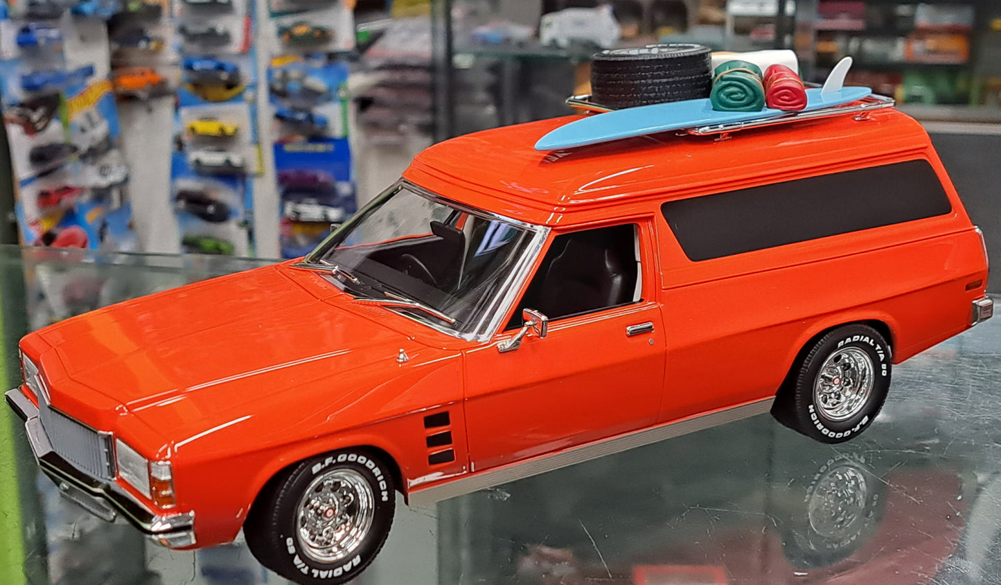 1/18 Ace Models Mad Max Panelvan