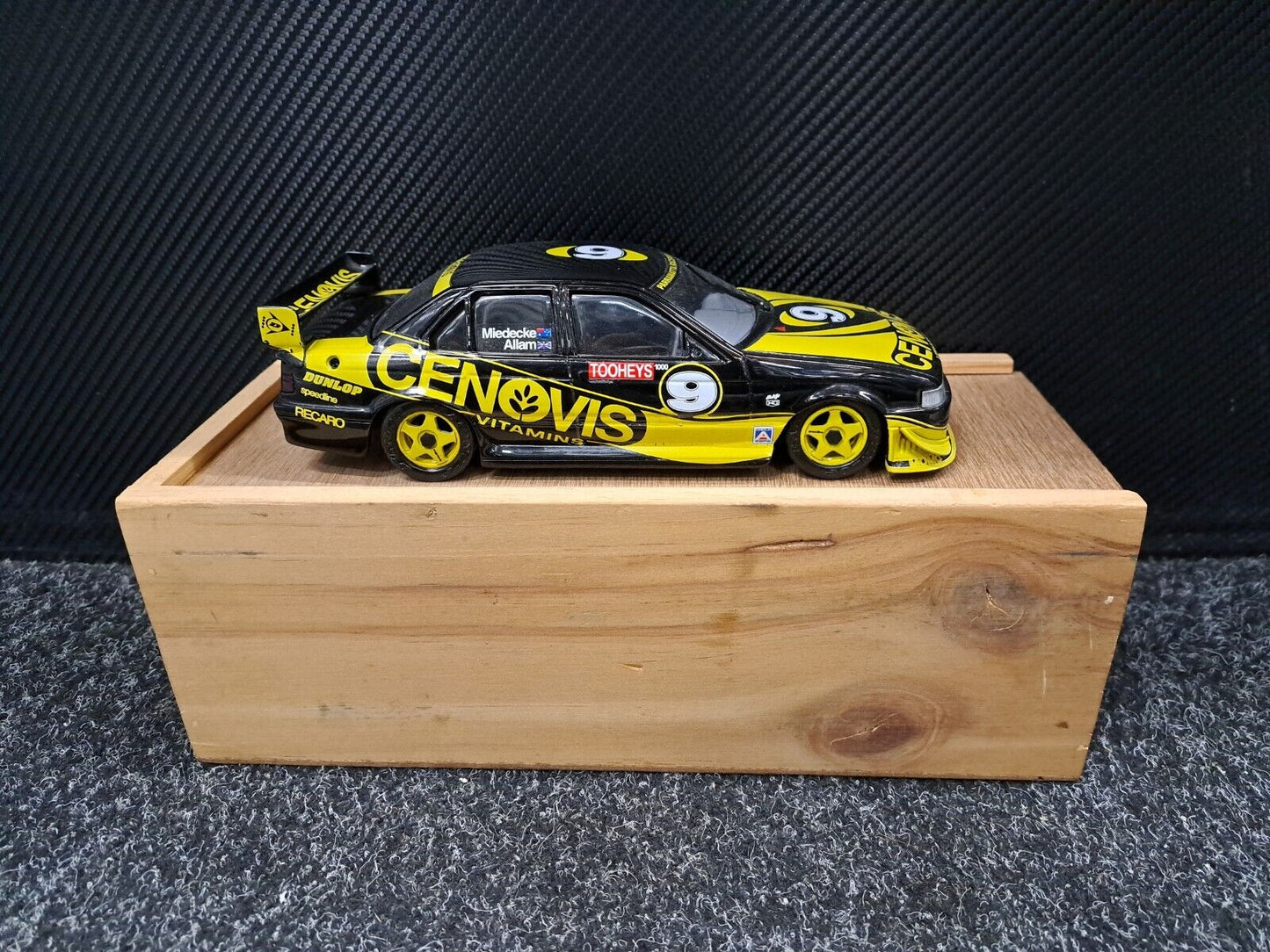 1/24 Dinkum Classics EB BATHURST 1994 No.9