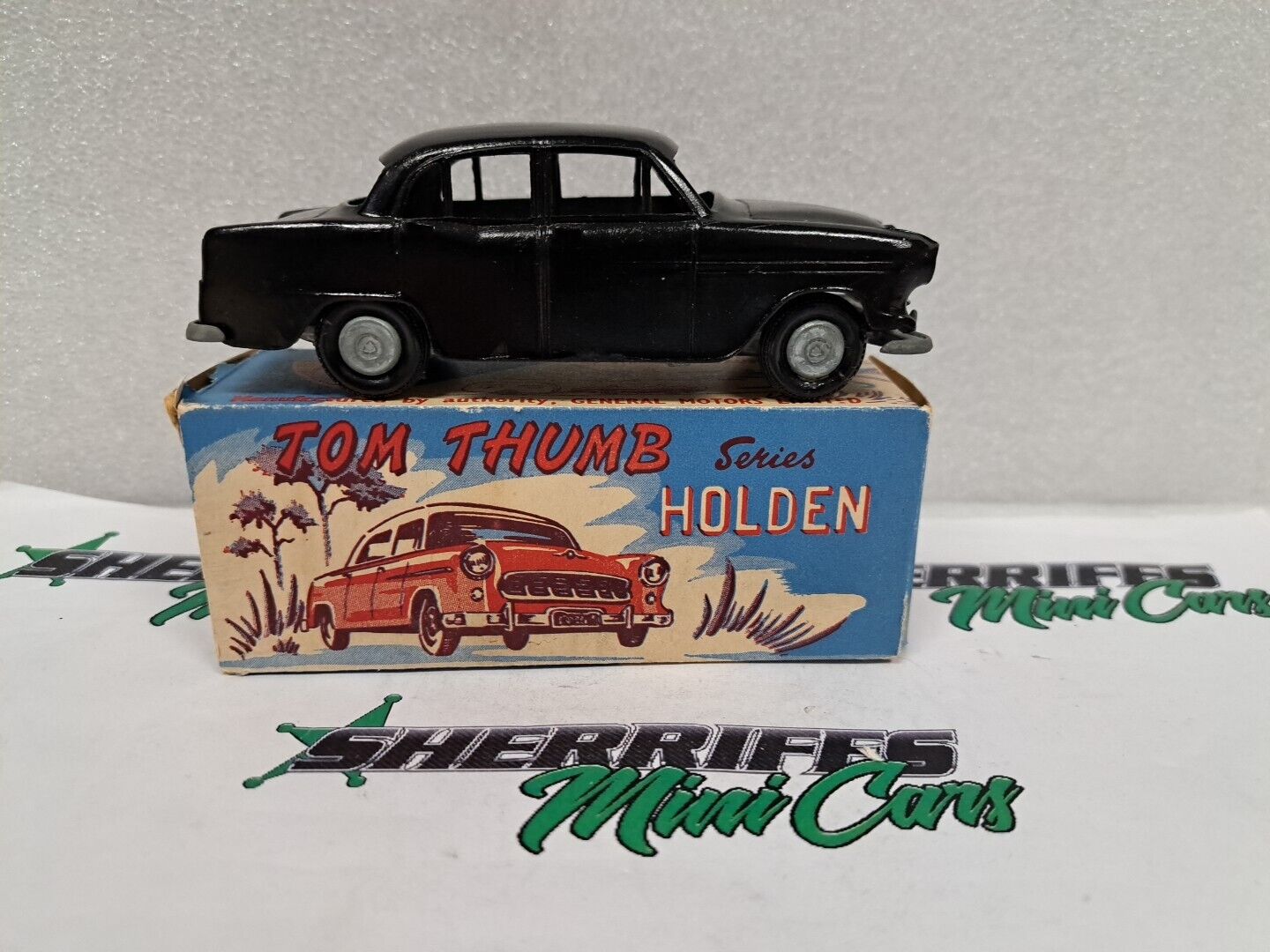 TOM THUMB made by STREAMLUX 1/36 FE HOLDEN painted in Black from a kit