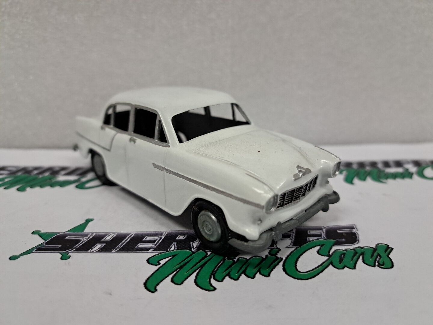 TOM THUMB made by STREAMLUX 1/36 FE HOLDEN painted in White from a kit