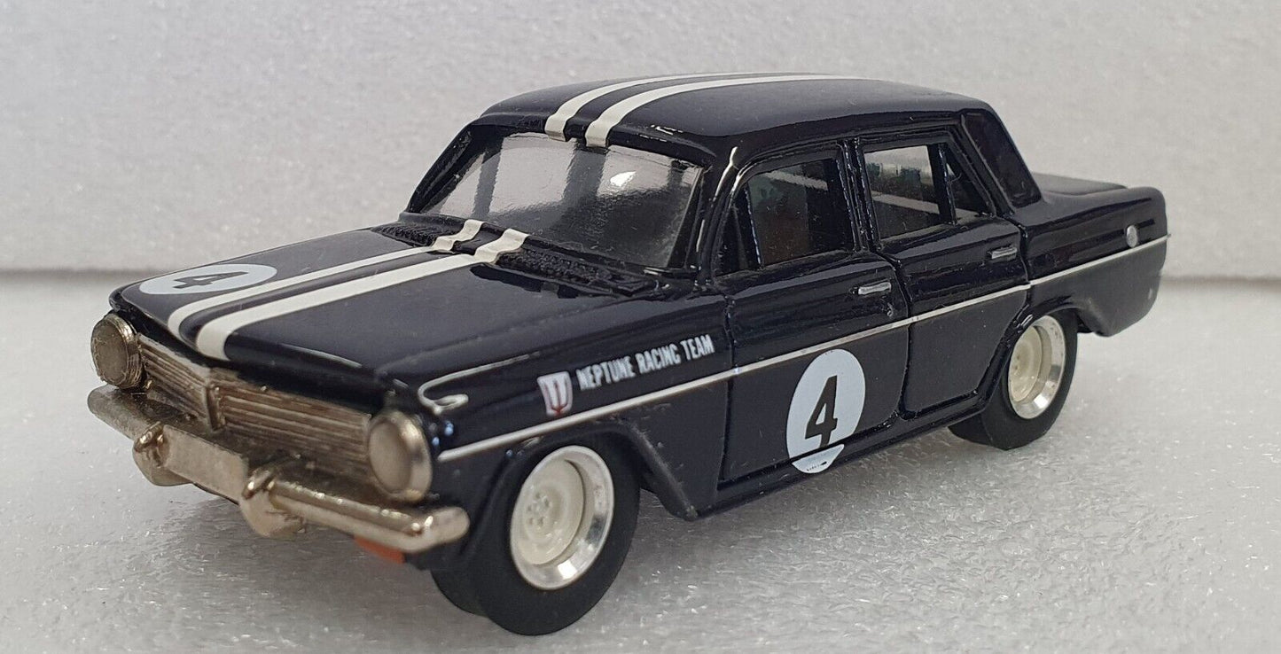 Dinkum Classics 1/43 Neptune racing EH Holden