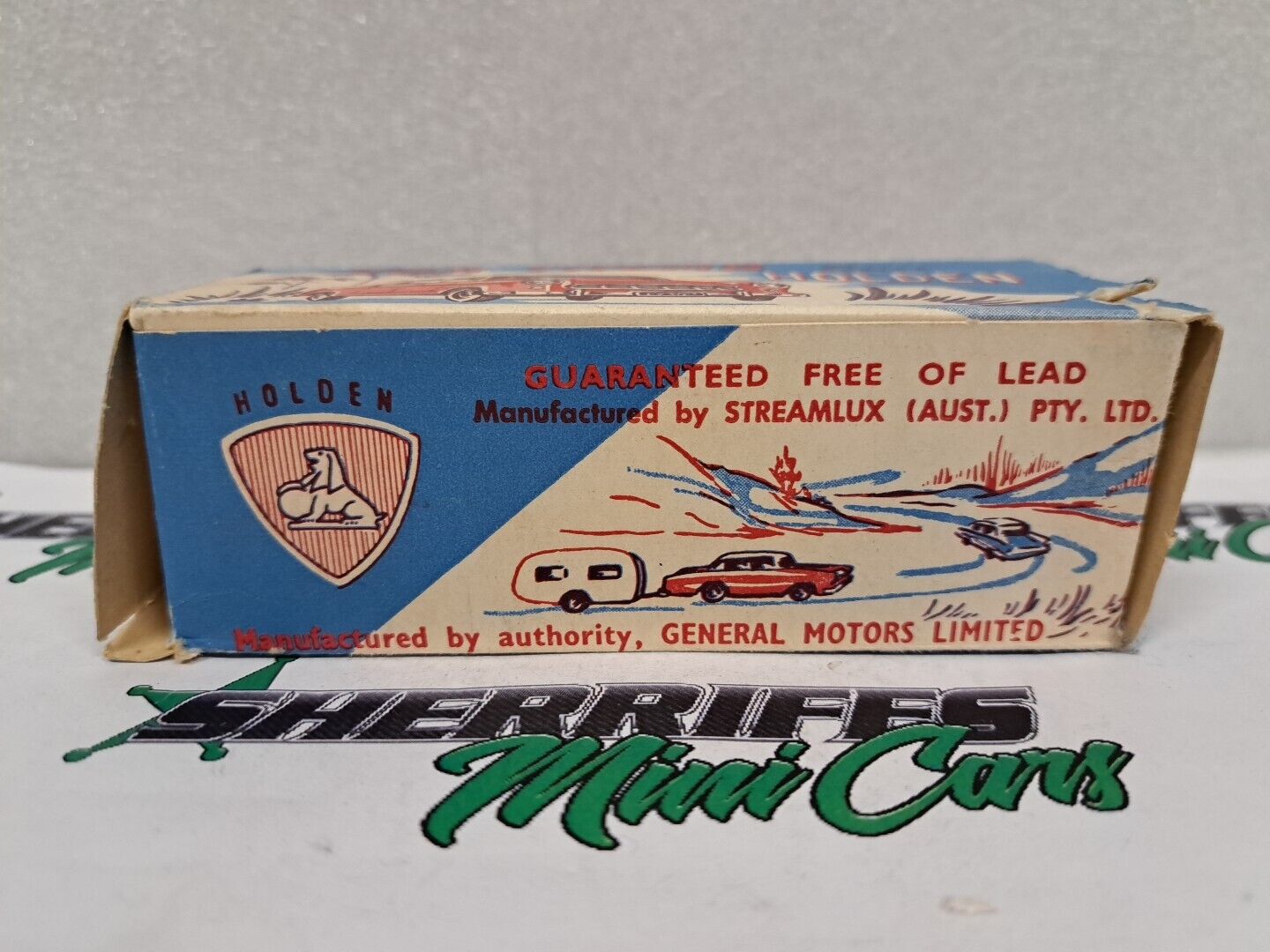 TOM THUMB made by STREAMLUX 1/36 FE HOLDEN painted in Beige from a kit