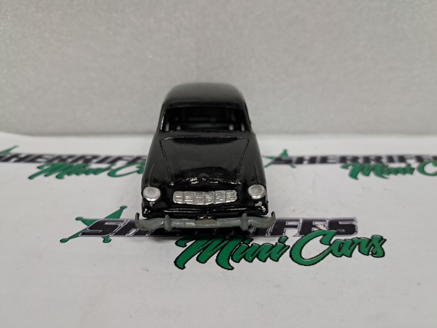 TOM THUMB made by STREAMLUX 1/36 FE HOLDEN painted in Black from a kit