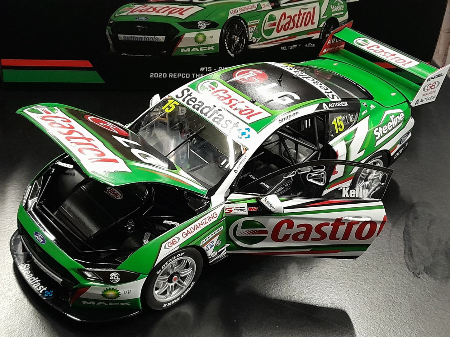 1/18 2020 #15 R KELLY CASTROL MUSTANG