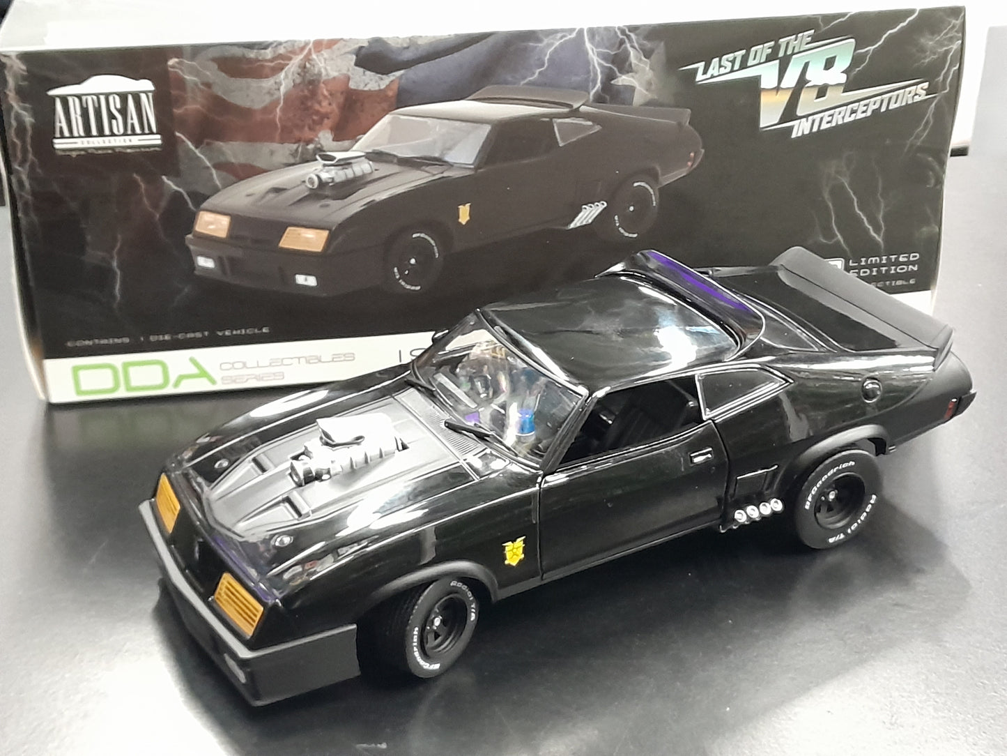 1/18 Mad Max Last of the V8 Interceptors (1979) -Greenlight