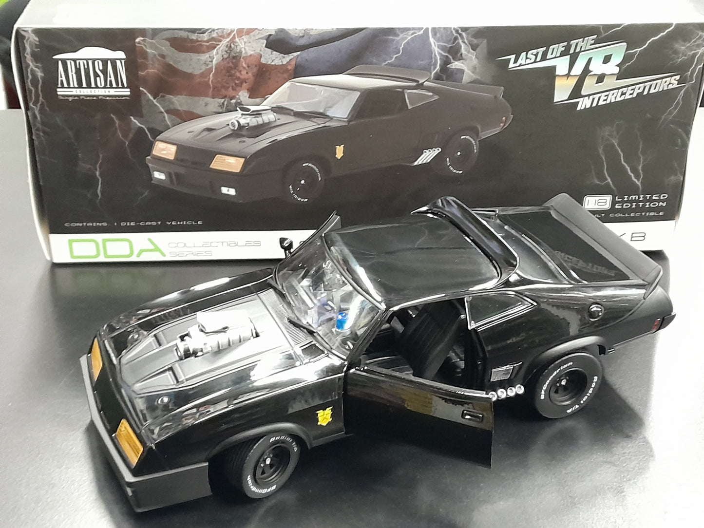 1/18 Mad Max Last of the V8 Interceptors (1979) -Greenlight