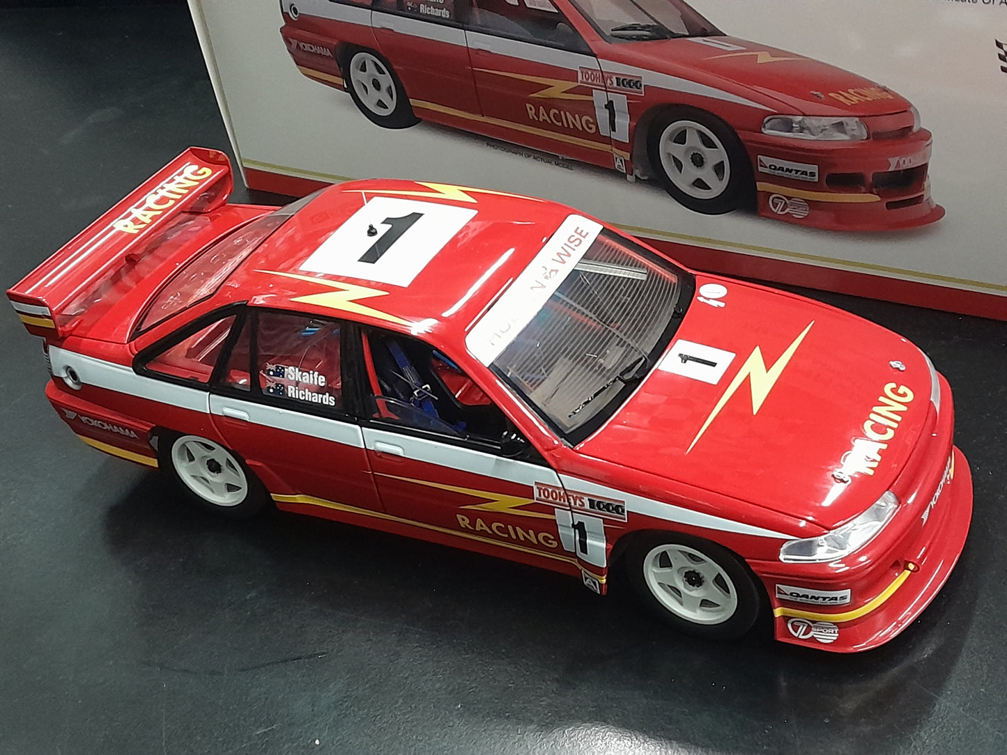 1/18 HOLDEN VP COMMODORE 1993  BATHURST