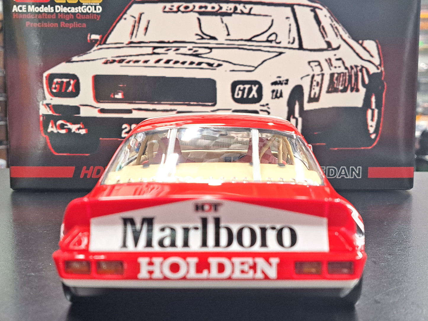 1/18 Peter Brock Holden HQ Monaro HDT MARLBORO