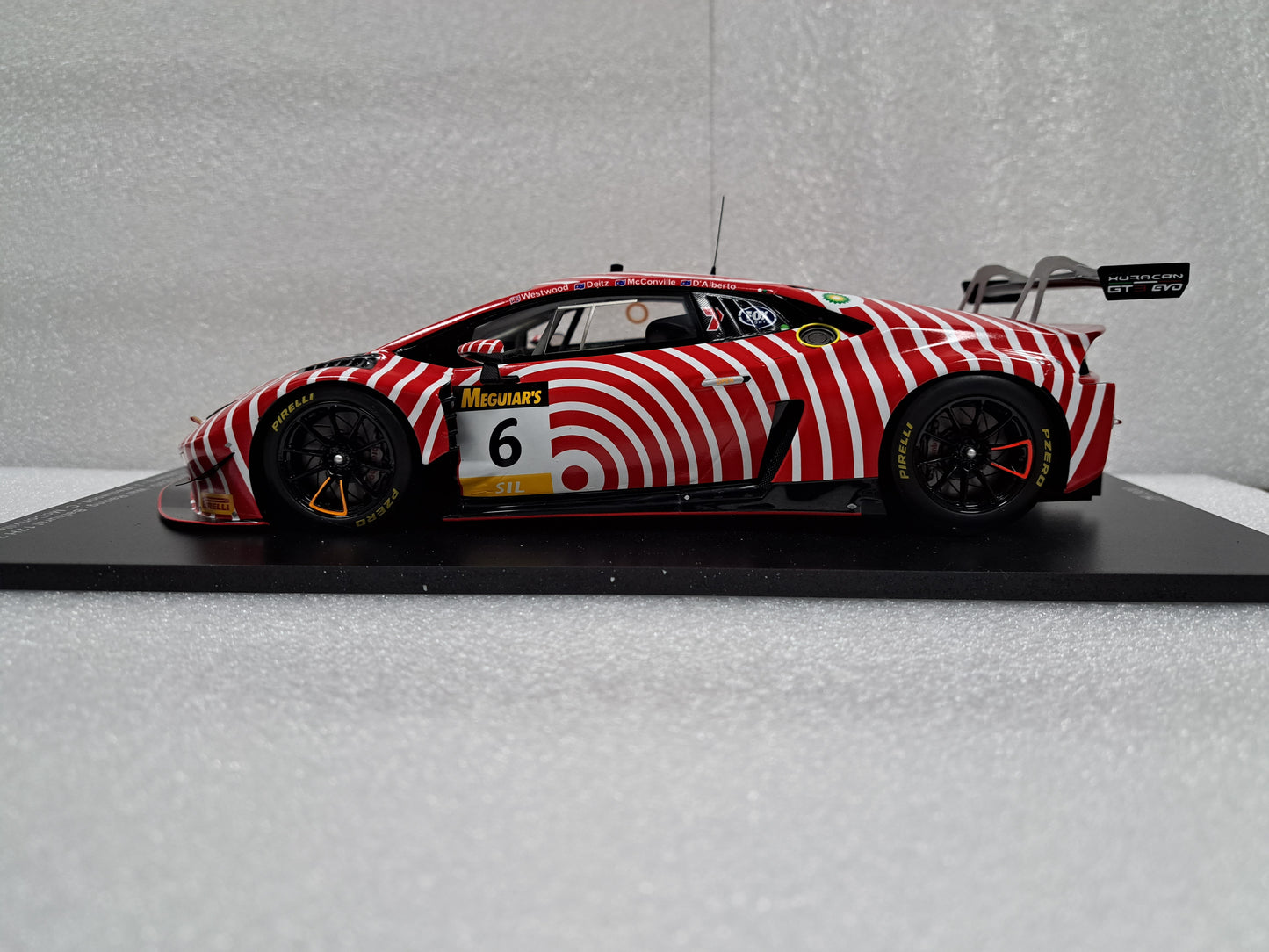 1/18 Spark Lamborghini Huracán GT3 EVO No.6 Wall Racing Bathurst 12H 2020 NEW