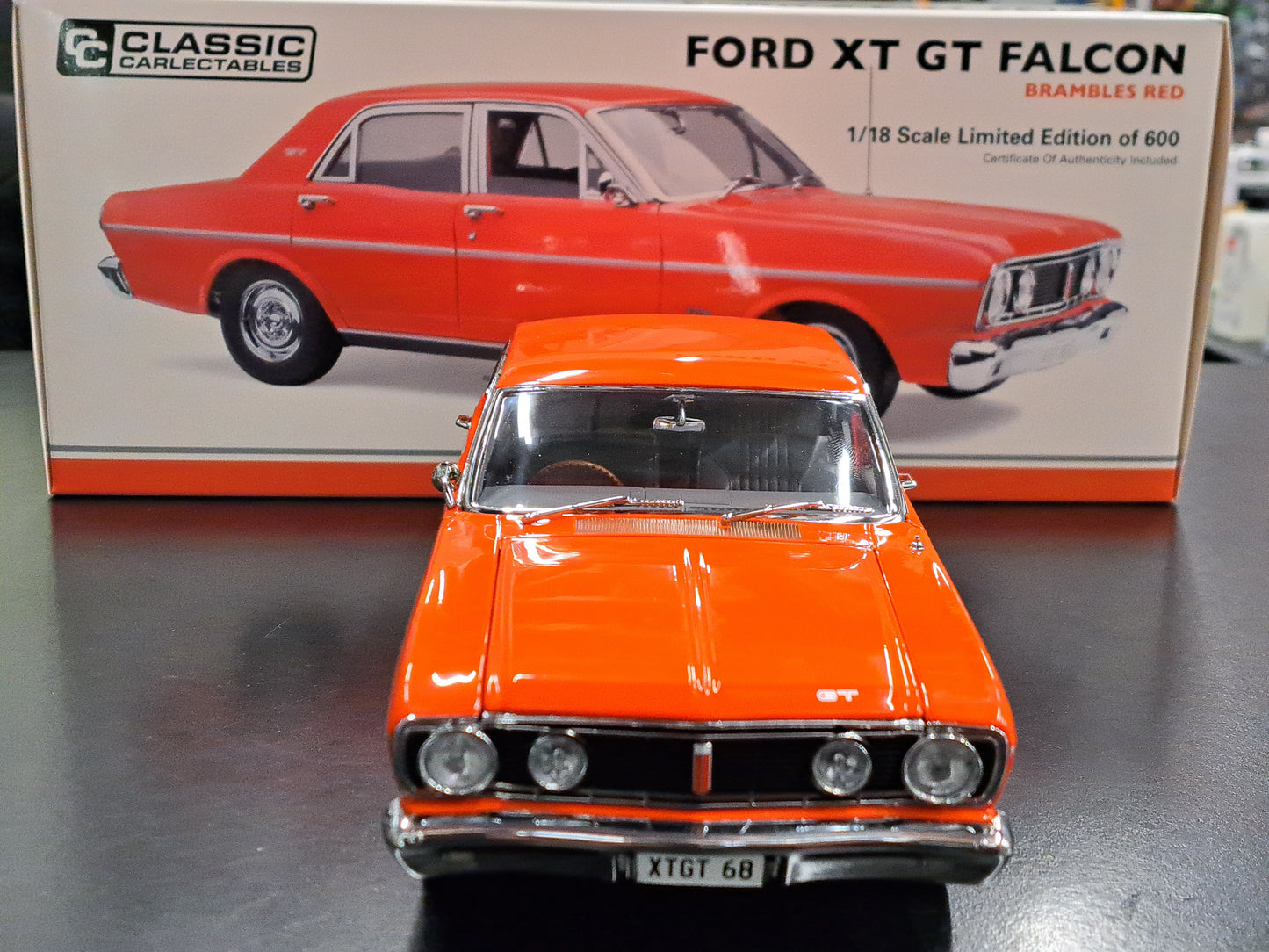 1/18 Ford XT GT Falcon Brambles Red 18813