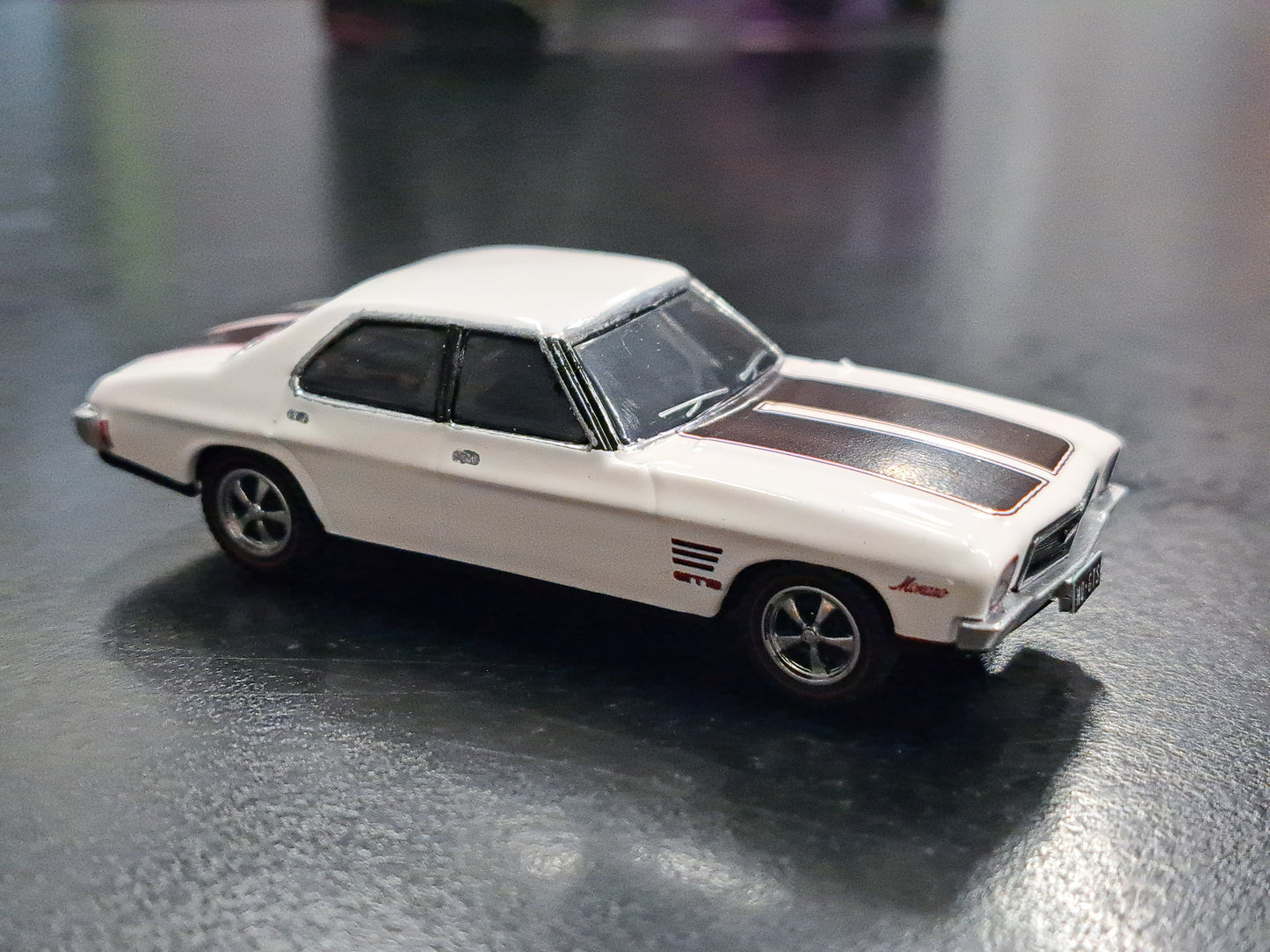 1/64 Oz Wheels HQ GTS Monaro Code3 CUSTOM Sedan - GLACIER WHITE