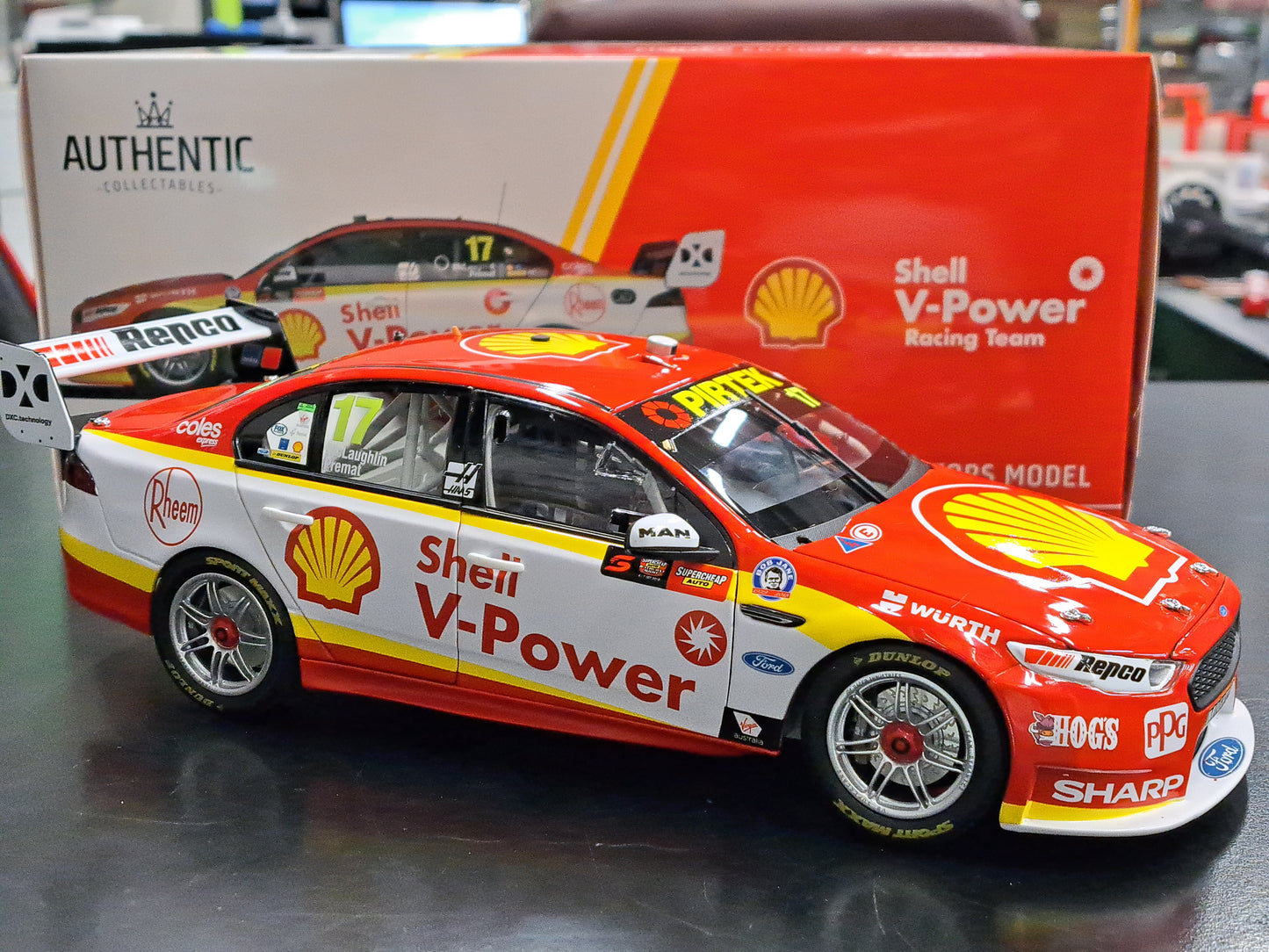 1/18 SHELL #17 FORD FG-X FALCON 2018 SUPERCHEAP BATHURST 1000 McLaughlin/Premat