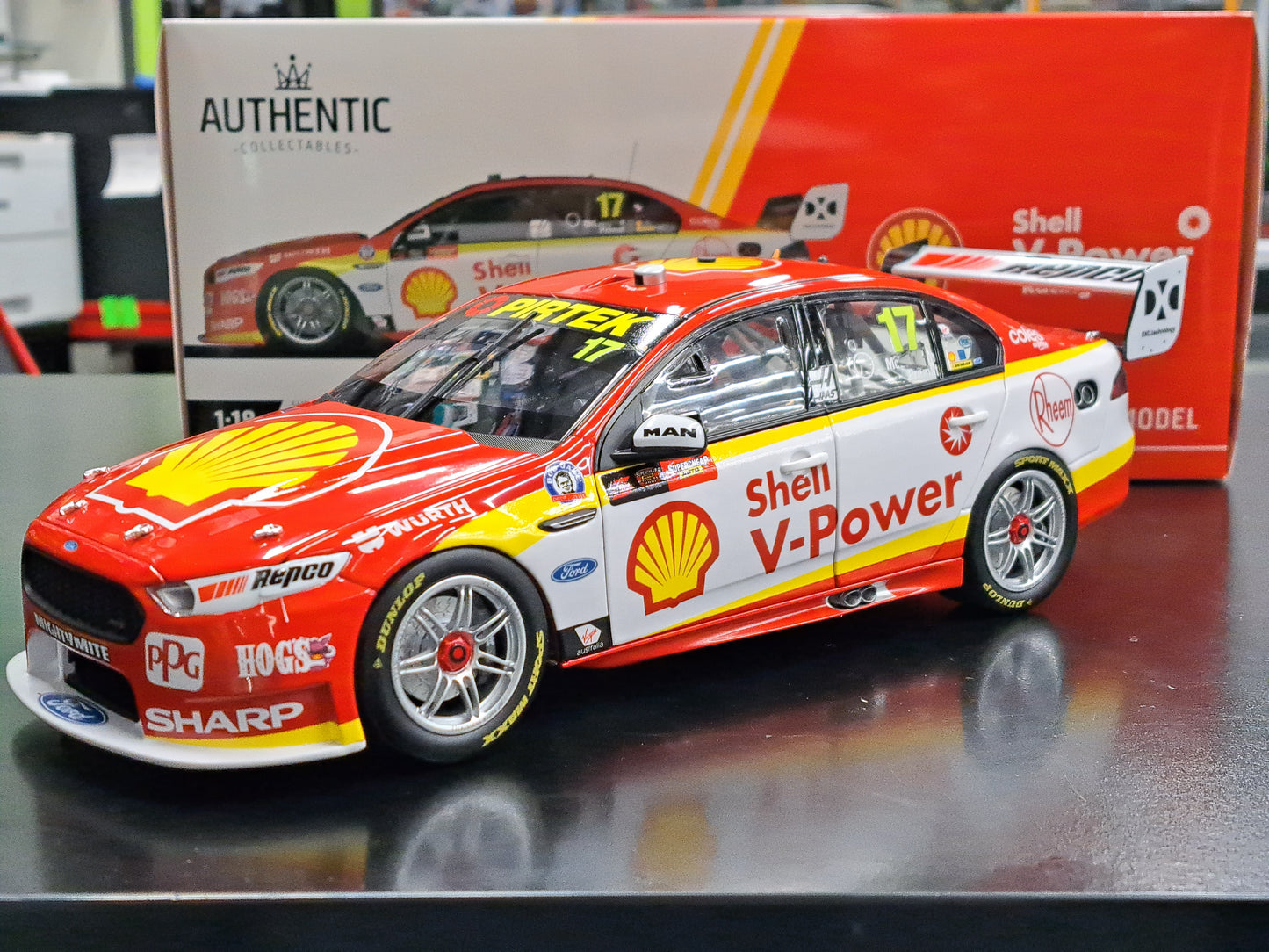 1/18 SHELL #17 FORD FG-X FALCON 2018 SUPERCHEAP BATHURST 1000 McLaughlin/Premat