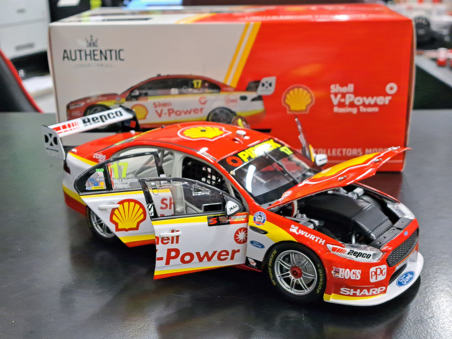 1/18 SHELL #17 FORD FG-X FALCON 2018 SUPERCHEAP BATHURST 1000 McLaughlin/Premat