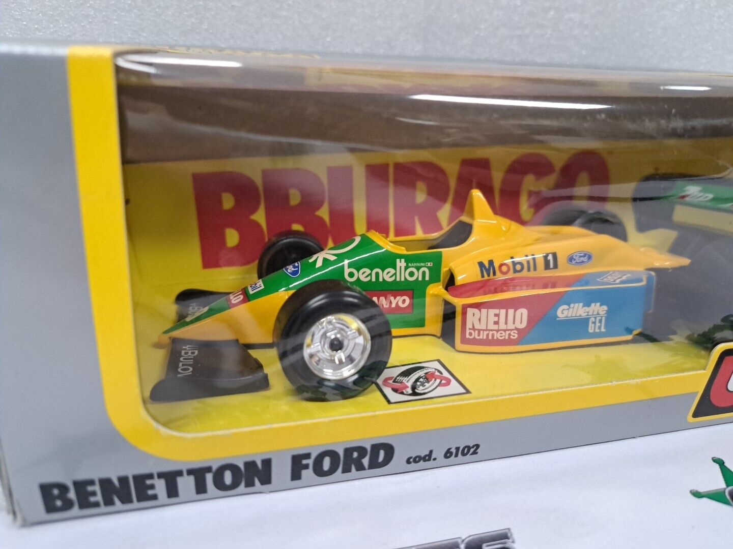 1/24 Burago Benetton Ford 6102 SMC