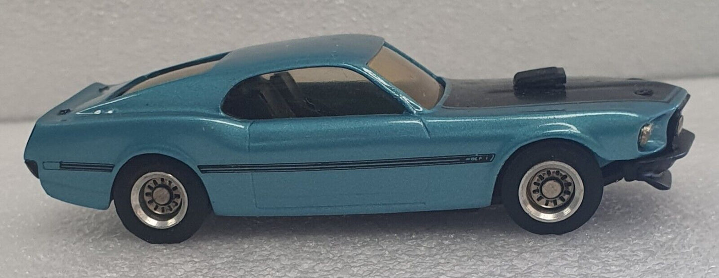 Dinkum Classics 1/43 1969 Mustang Blue