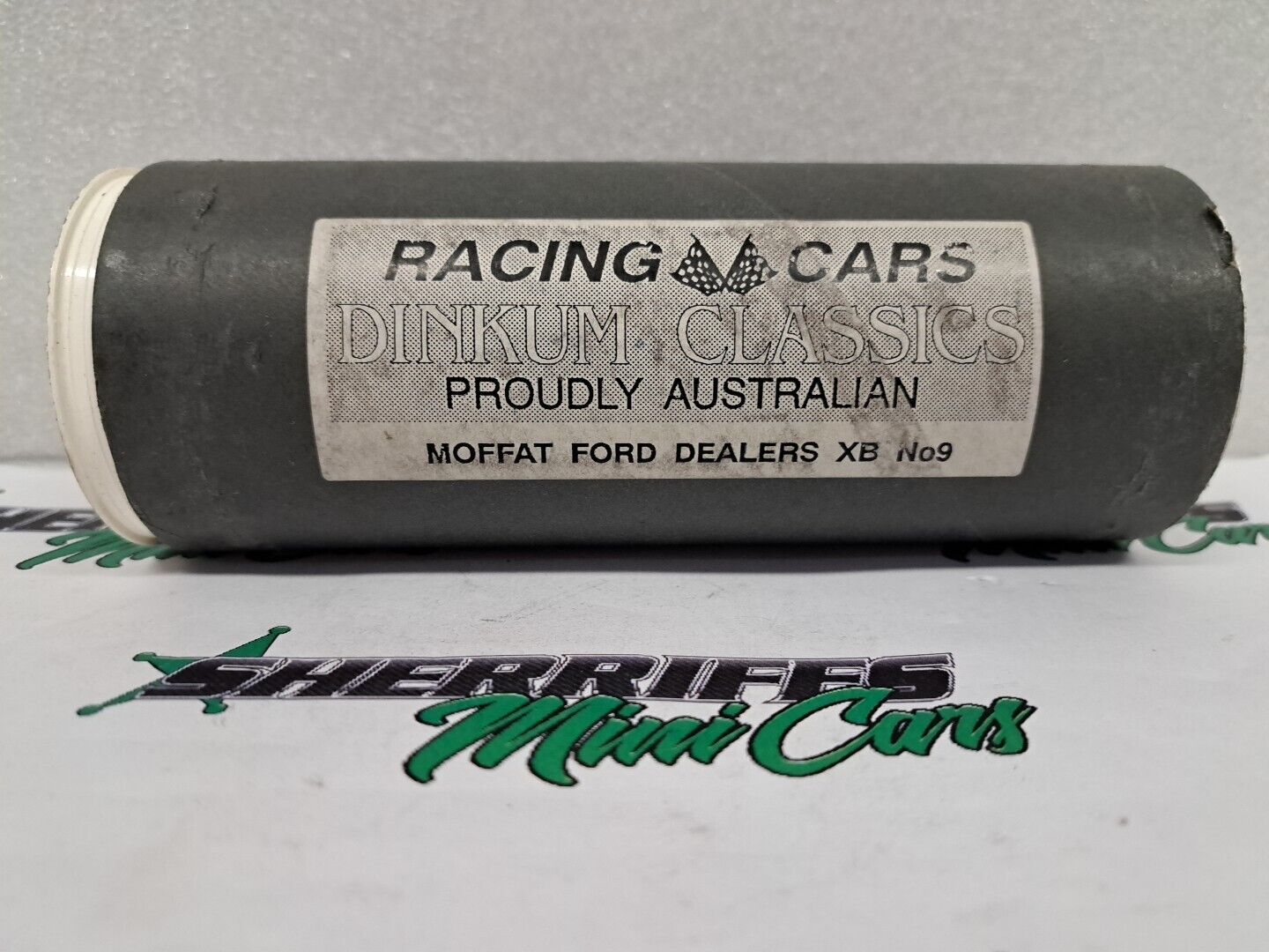 1/43 Dinkum MOFFAT FORD DEALERS XB #9