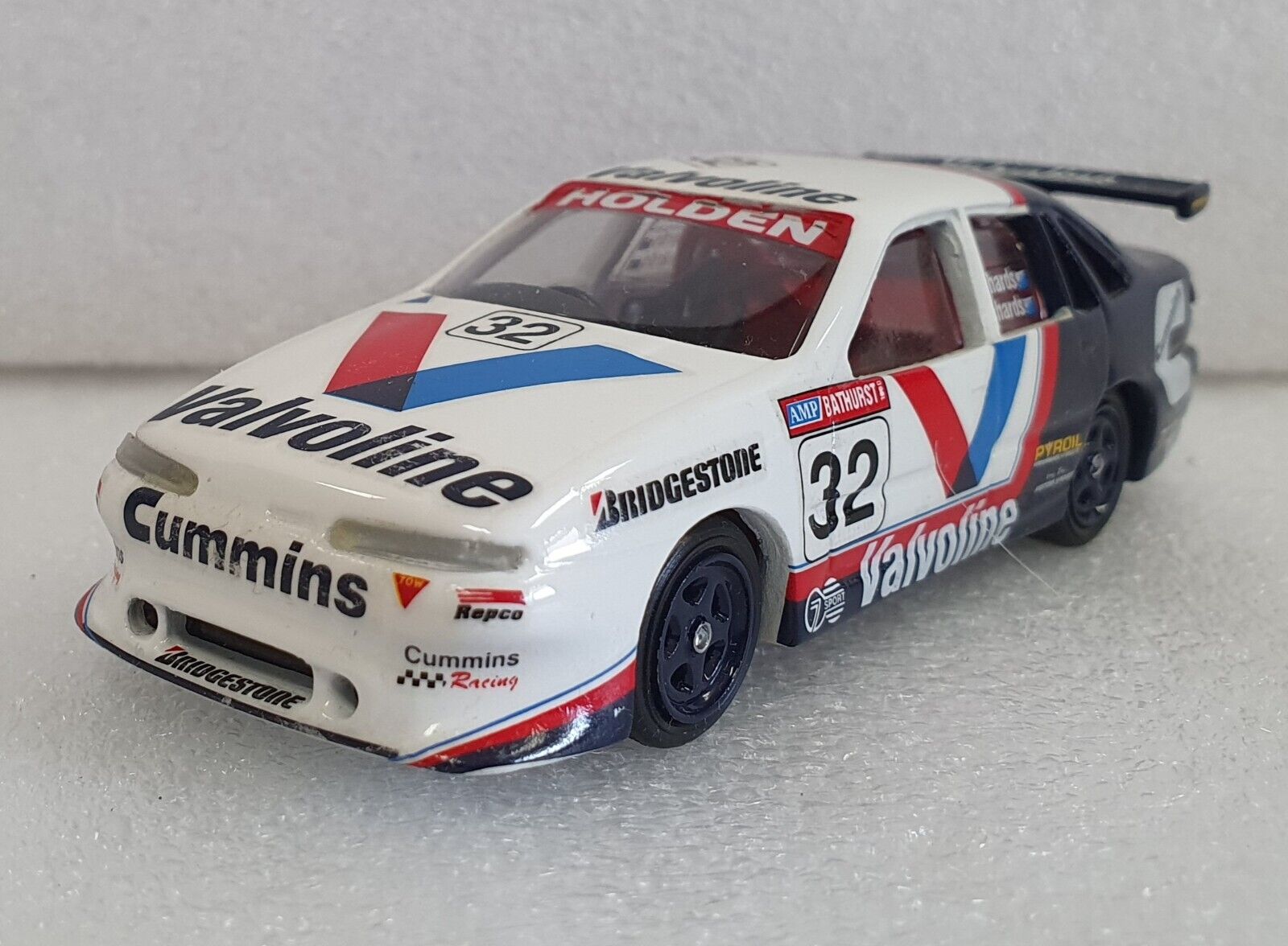 Dinkum Classics 1/43 Valvoline VR Bathurst 1996