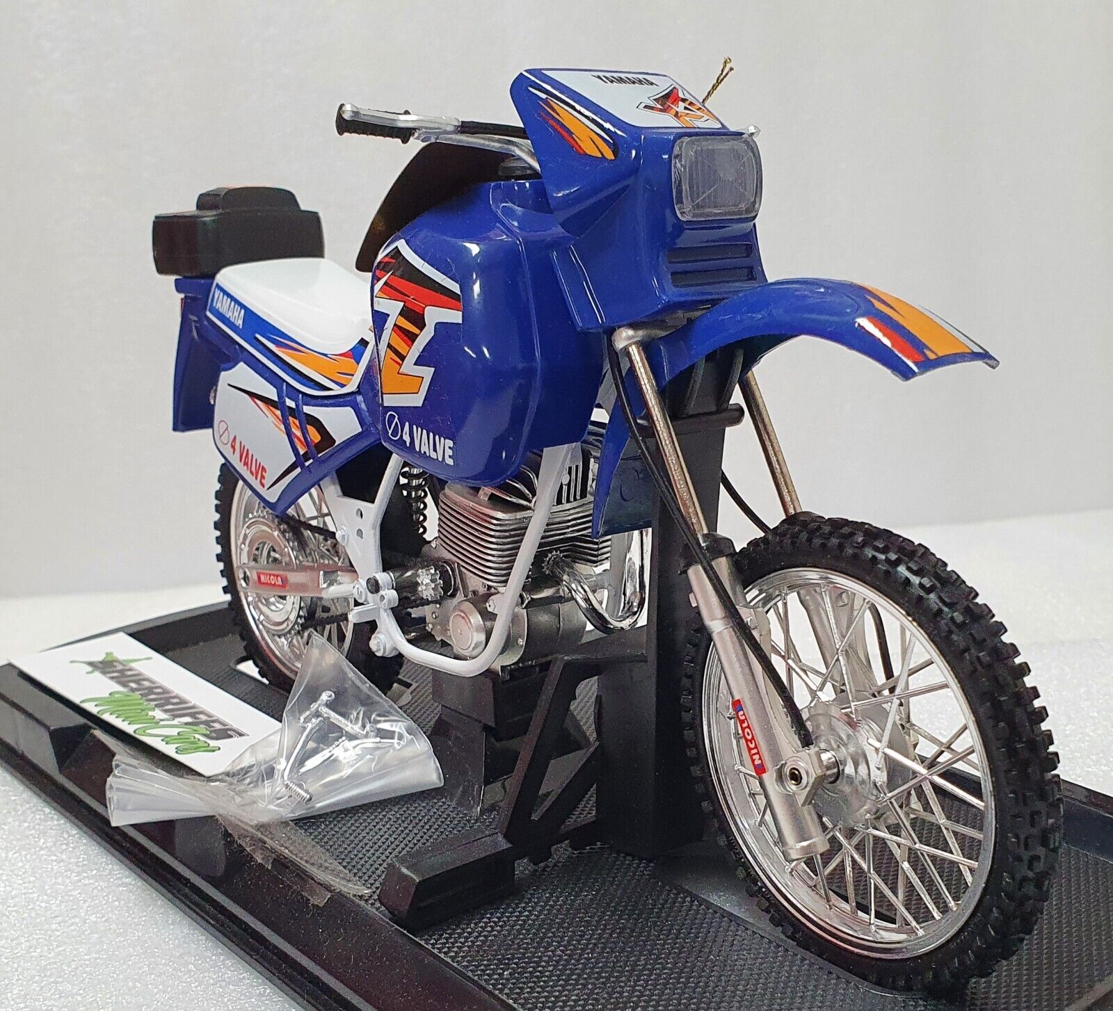 Guiloy 1/10 Yamaha XT 900 4 VALVE