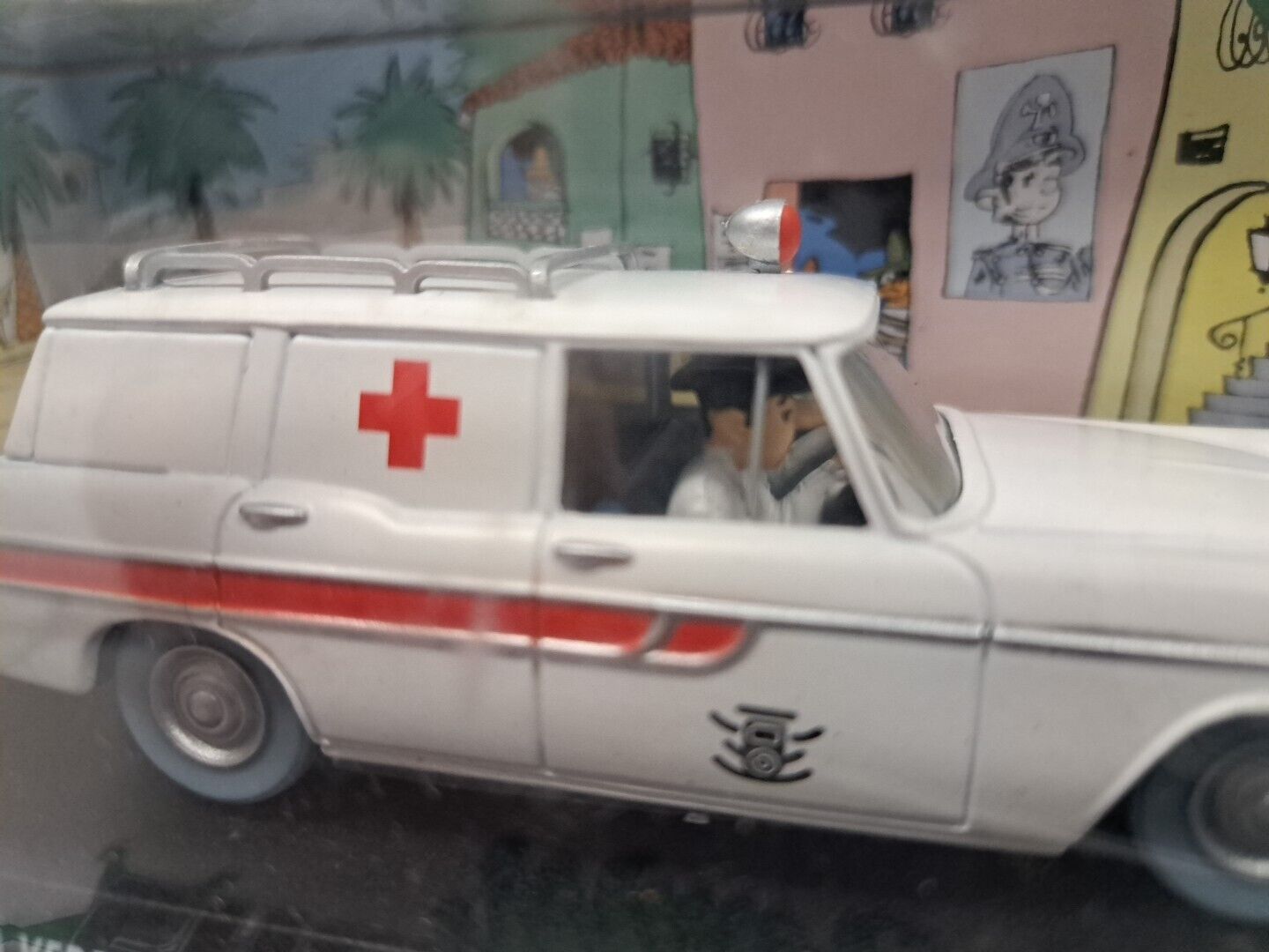 Les voitures de Spirou and Fantasio AMBULANCE