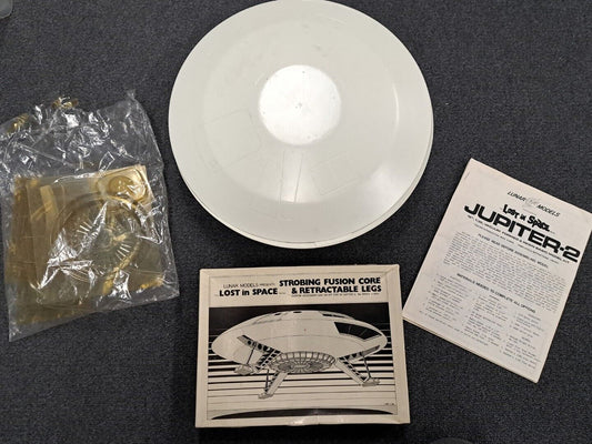 Lunar Models 16" Jupiter-2 exterior kit LOST IN SPACE Vintage