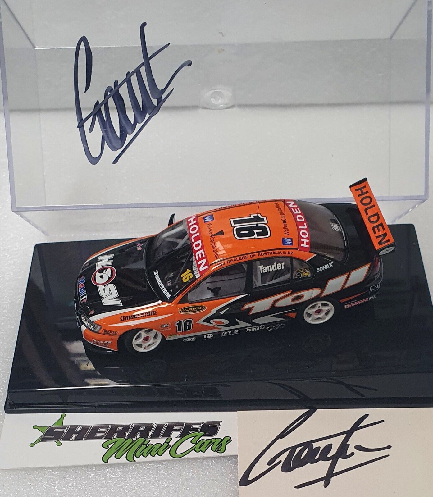 1/43 Auto Art Toll HSV Dealer team Commodore VZ Garth Tander (SIGNED)