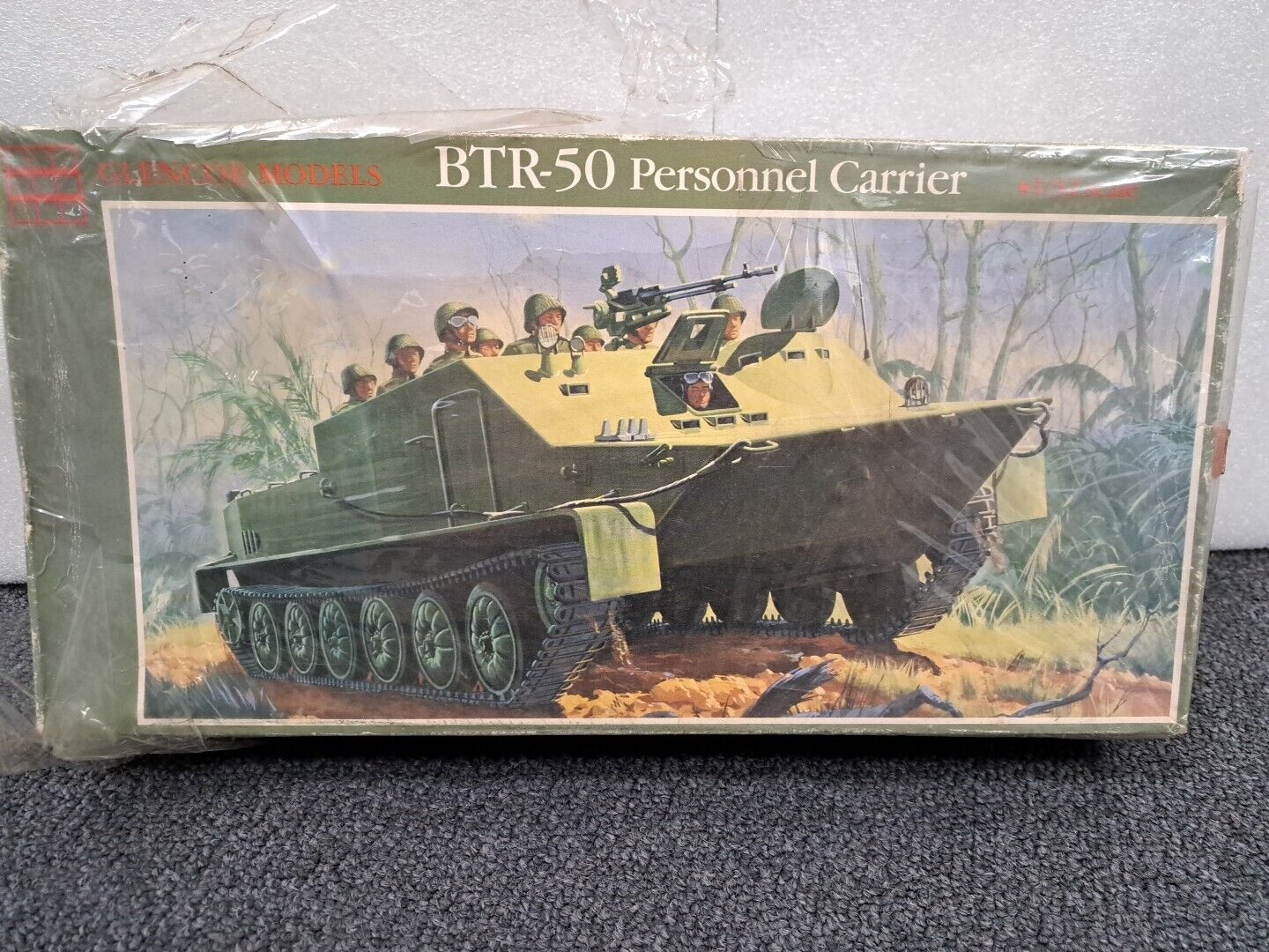 Glencoe - BTR-50 Personnel Carrier 1/32 - #6402 SEALED