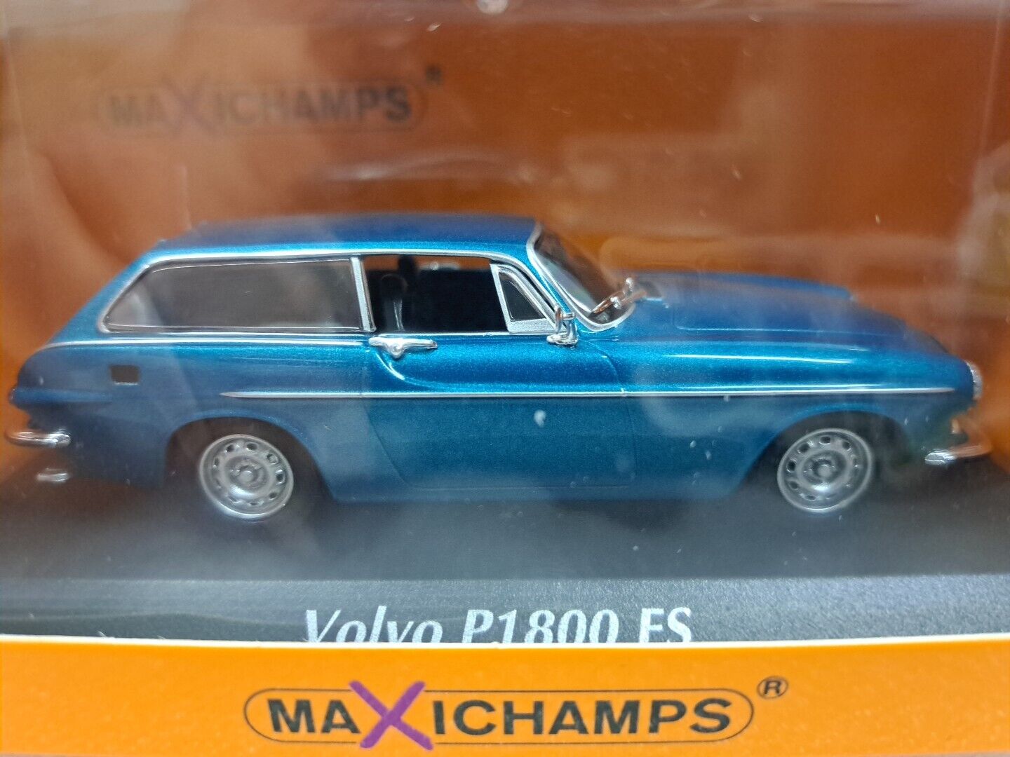 1:43 1971 Volvo P 1800 ES -Turquoise Metallic -Minichamps