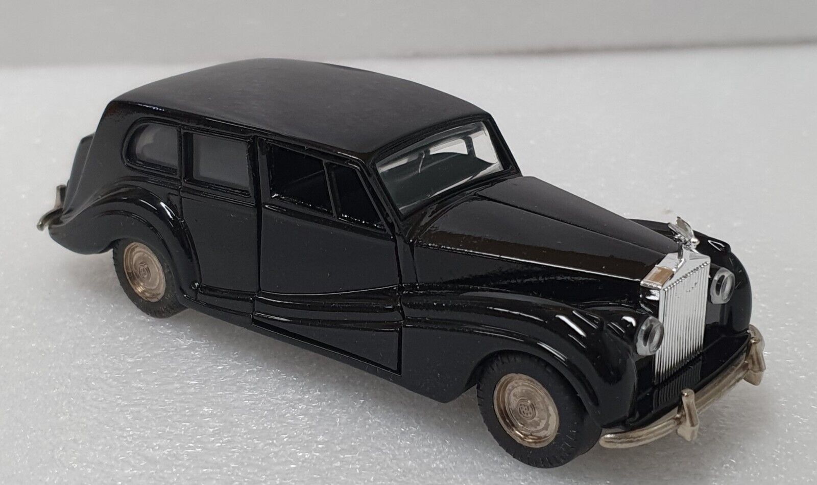 1/43 K.K. Sakura Rolls Royce Silver Wraith