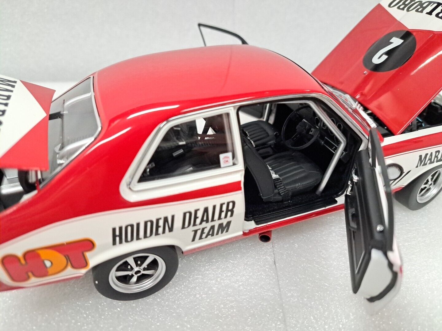 1/18 HOLDEN LJ XU-1 TORANA 1974 Brock ATCC Championship Winner Classic 18462