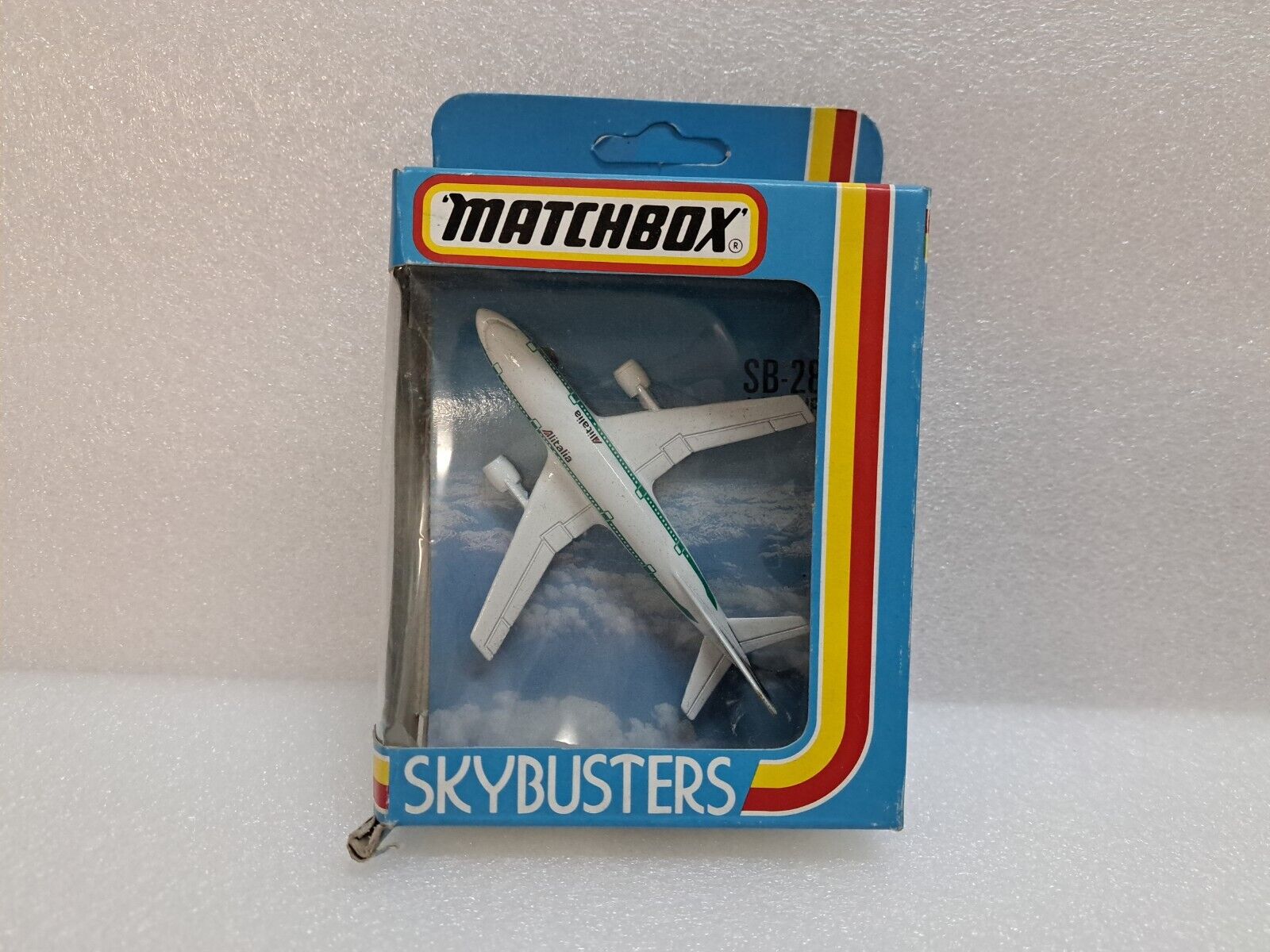 Matchbox Skybusters SB-28 A 300 Alitalia Airbus