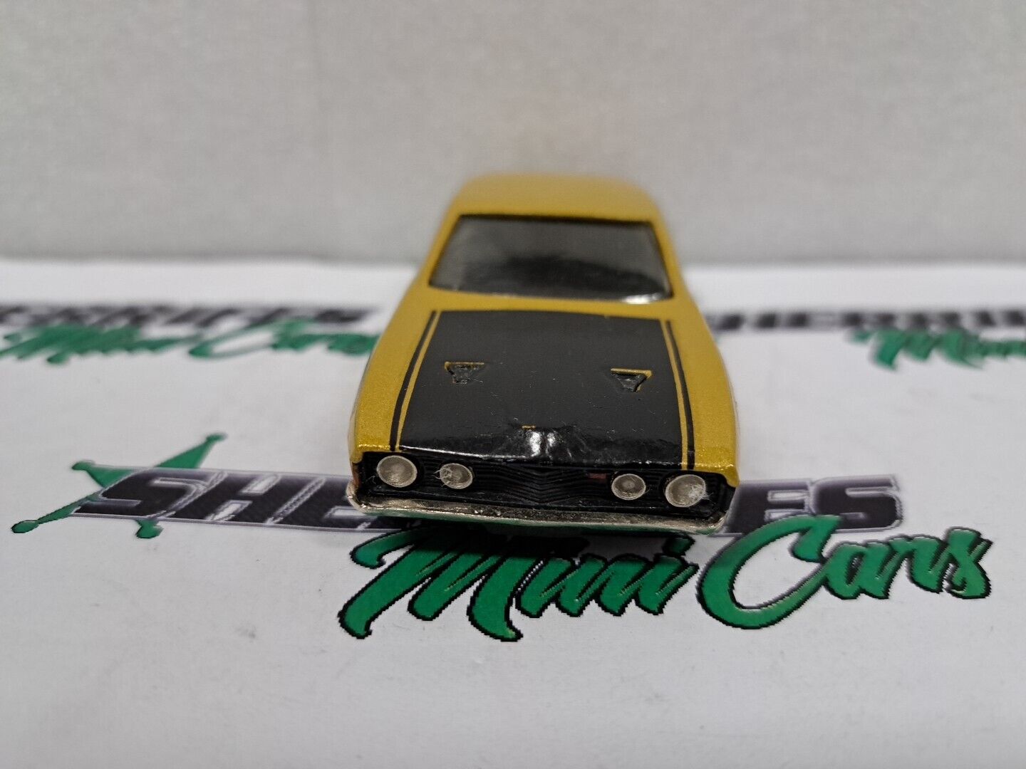 1/43 Dinkum Ford Falcon XA Coupe Gold