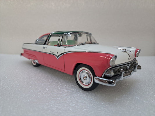 1/24 FRANKLIN MINT 55 FORD FAIRLANE CROWN VICTORIA Pink/White