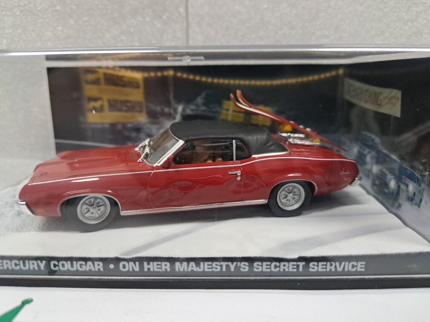 1/43James Bond Mercury Cougar On Her Majestys Secret Service Diorama Diecast 007