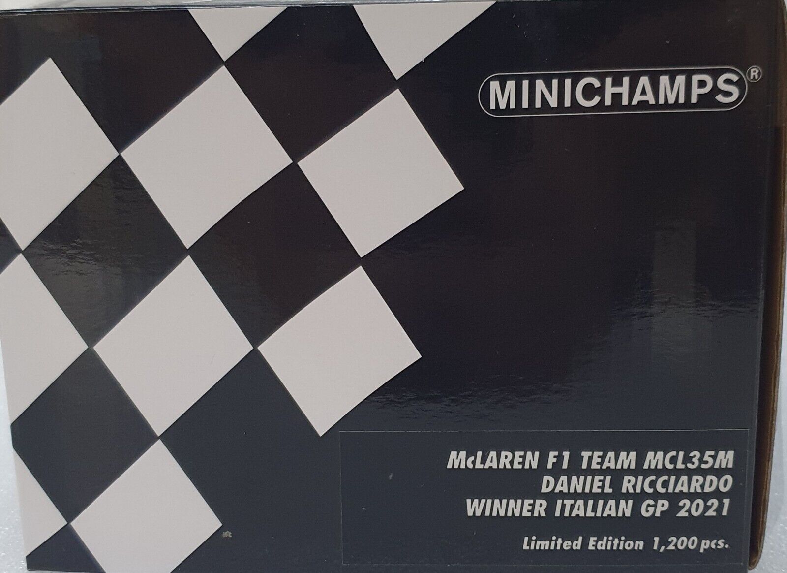 1/18 Minichamps "VELO" 2021 McLaren MCL35M Ricciardo Italian GP Win Monza 🥇