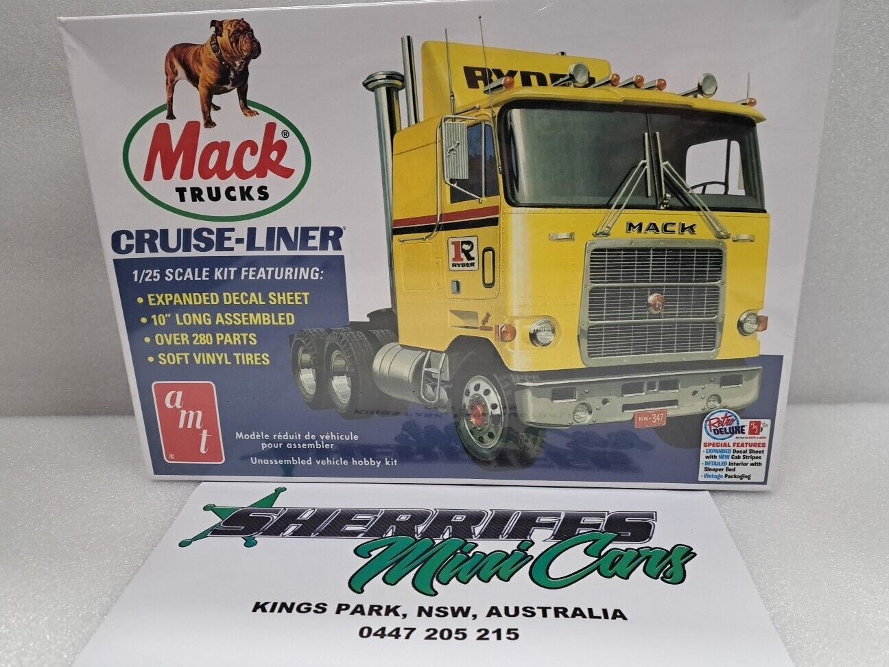 1/25 AMT 1062 Mack Cruise-liner Truck Model Kit SMC