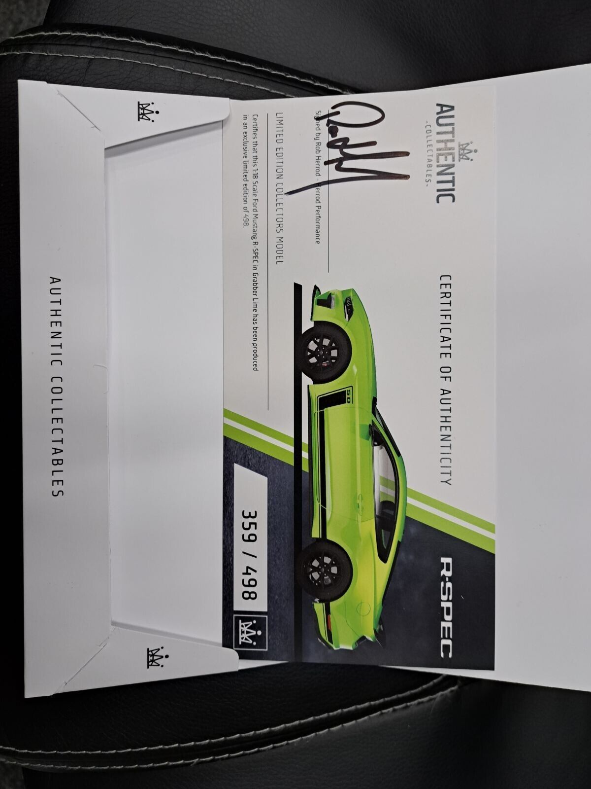 1/18 Ford Mustang R Spec RHD Green Grabber Lime Authentic Collectibles 