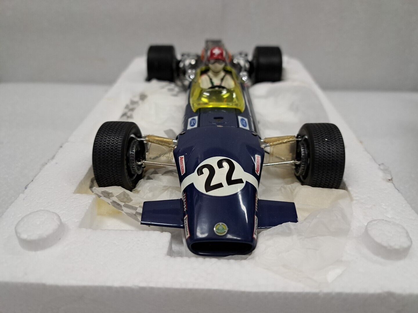 1/18 Exoto 97009 Lotus Ford 49B Jo Siffert 1968 2nd British F1 Grand Prix