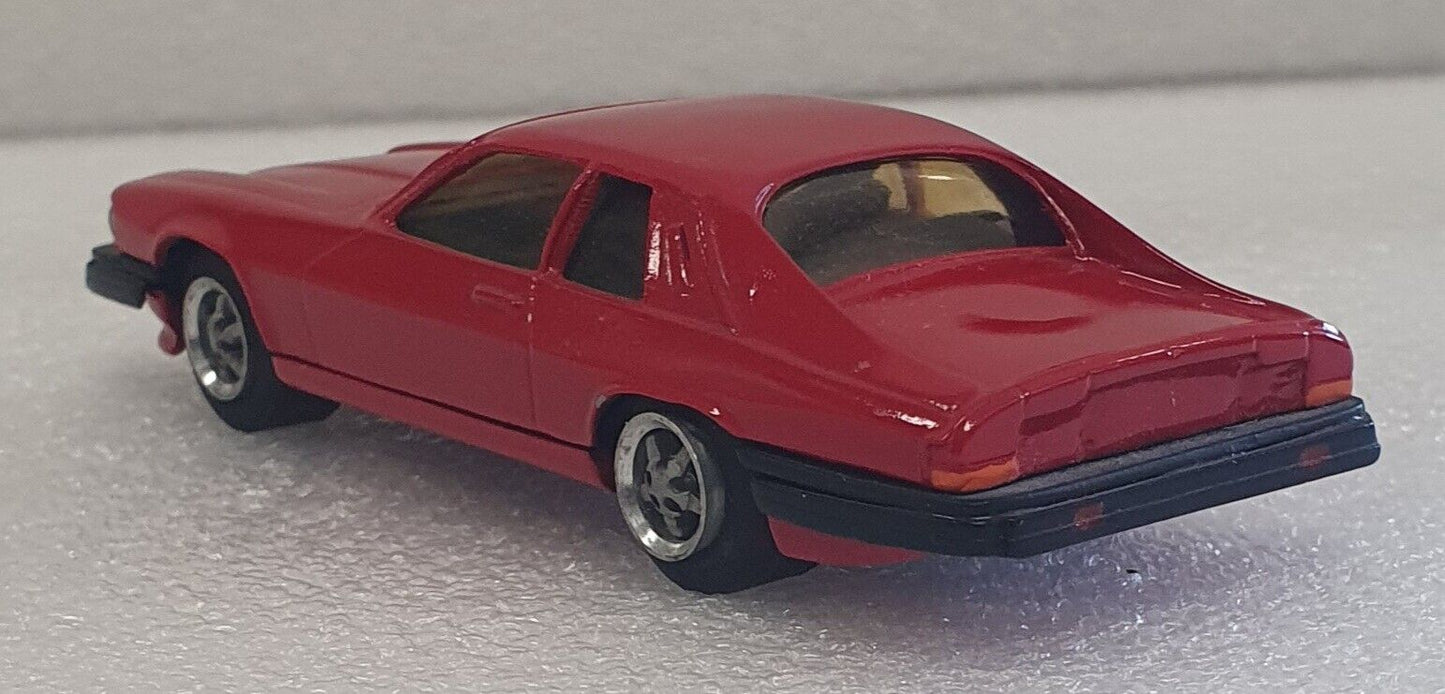 Dinkum Classics 1/43 Jaguar XJS in Red