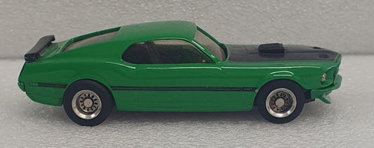 Dinkum Classics 1/43 1969 Mustang Green