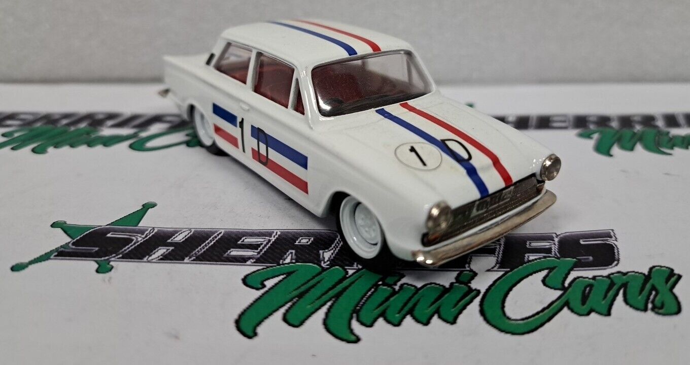 1/43 Dinkum CORTINA GT500 GEOGHEGAN BATHURST 1965