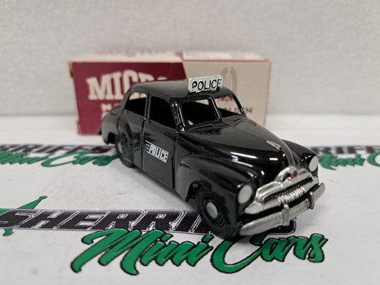 Micro Models FJ HOLDEN SPECIAL SEDAN NZ POLICE