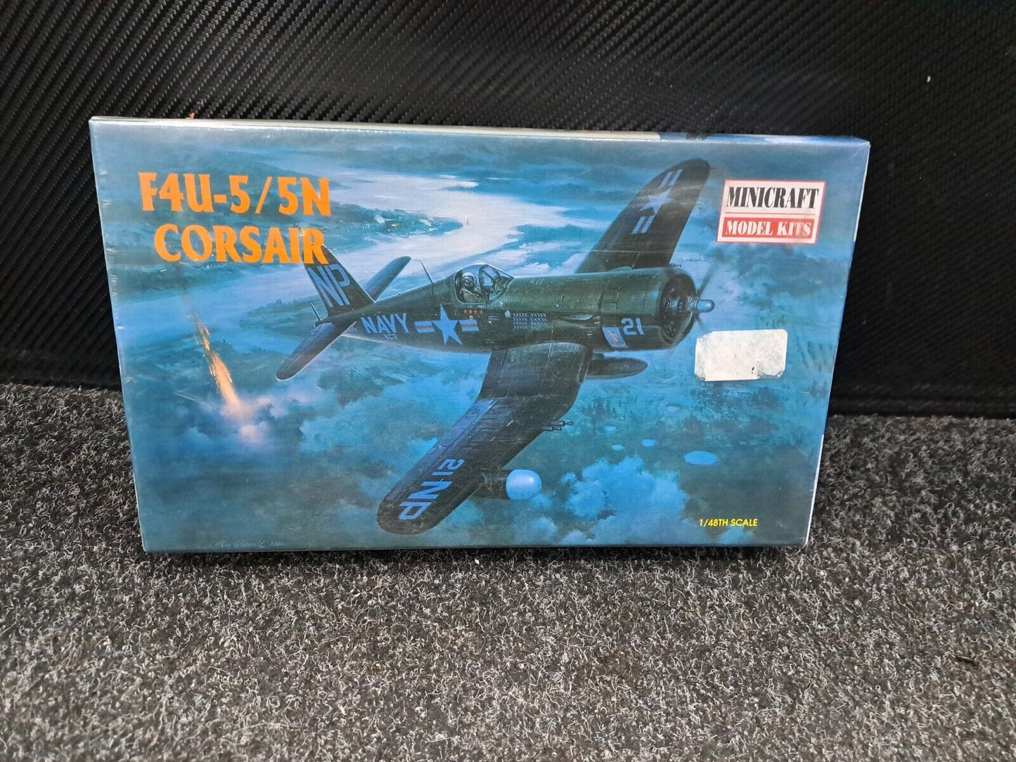 F4U-5/5N CORSAIR MINICRAFT 1/48  MODEL KIT