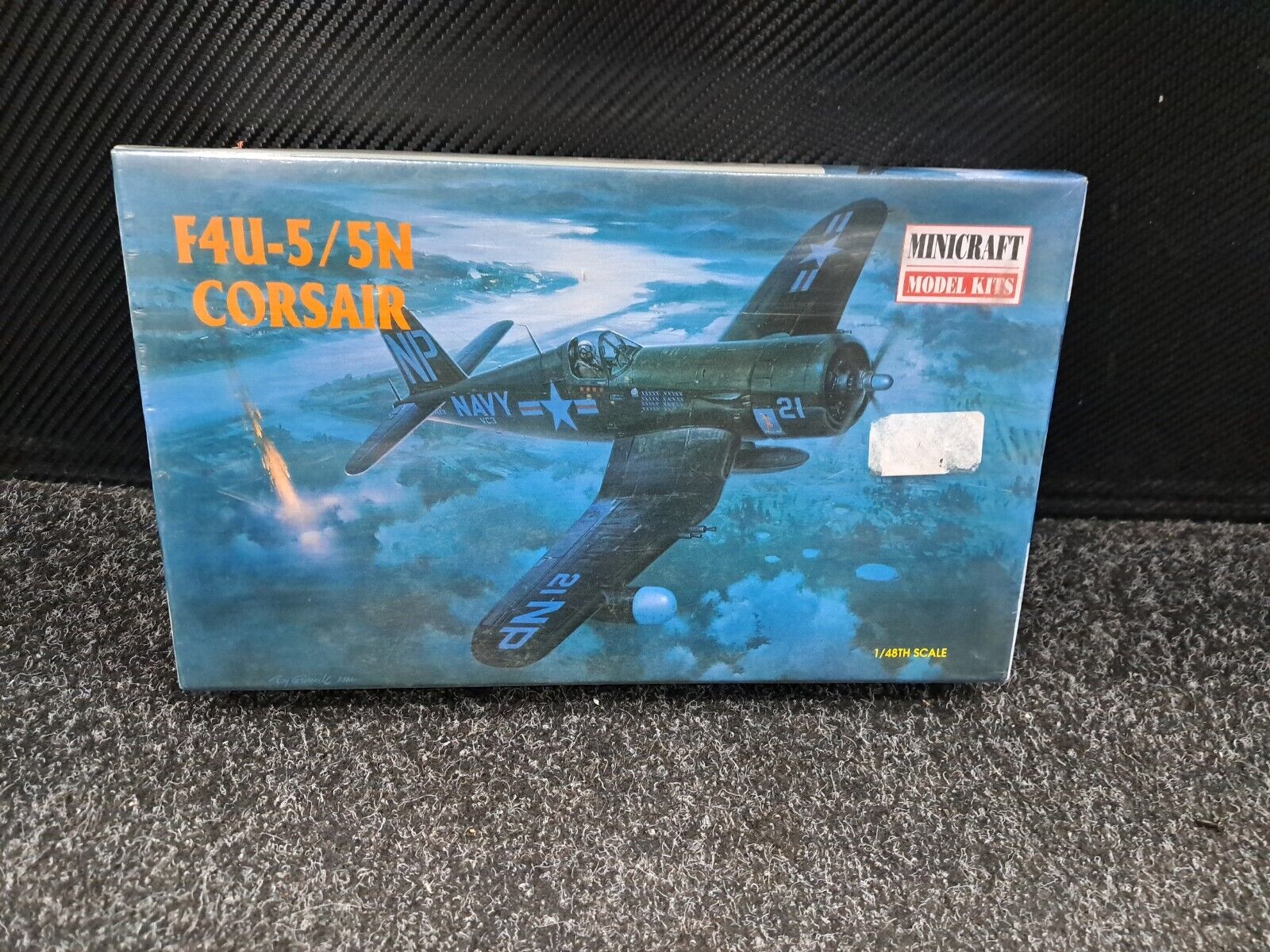 F4U-5/5N CORSAIR MINICRAFT 1/48  MODEL KIT