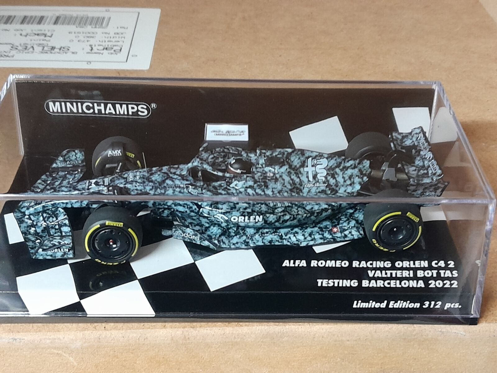 1:43 MINICHAMPS Alfa Romeo C42 Bottas Testing Barcelona F1 2022 Model