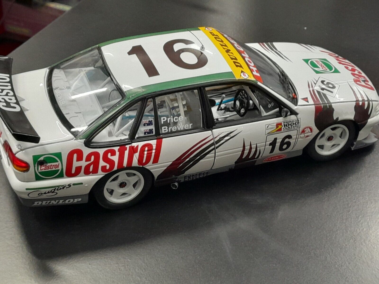 1/18 Castrol Cougars Bathurst 1000 1997 Code 3 Custom