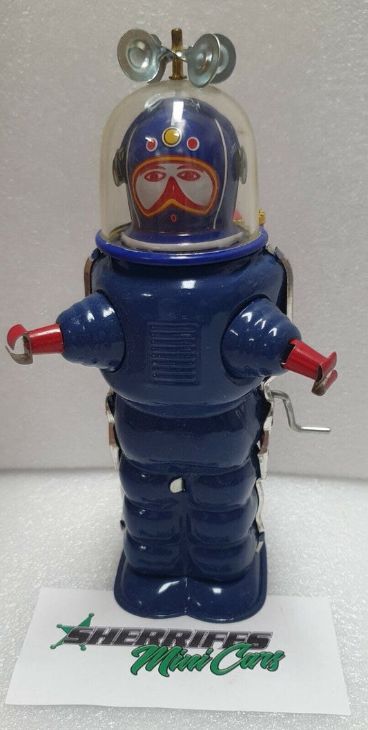 Tin Tom Toys moon explorer