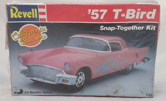 Revell 1/32 57 Ford Thunderbird