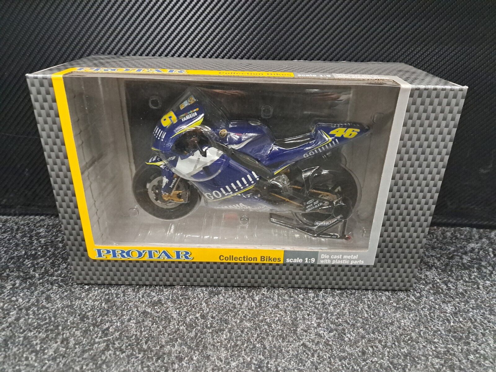 1/9 Protar Valentino Rossi 2005 YAMAHA