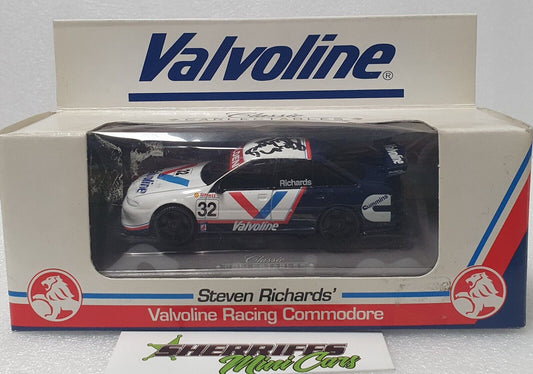 1/43 Classic Carlectables Steven Richards Commodore (SIGNED)